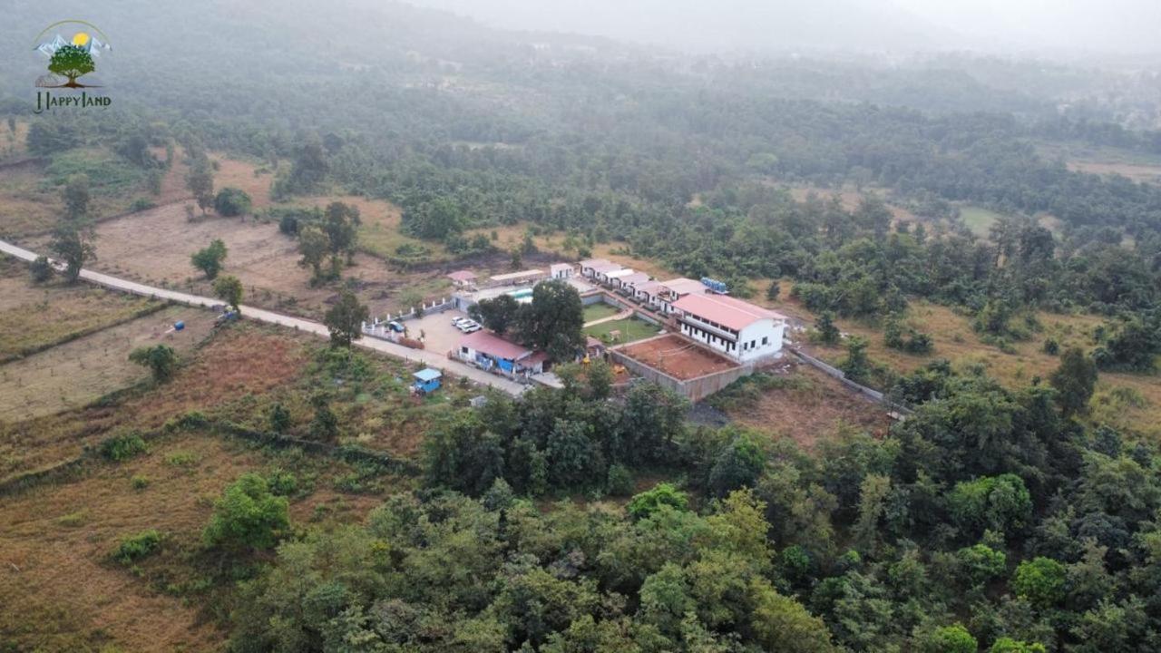 Happy Land Farm Hotel คาร์จัต ภายนอก รูปภาพ