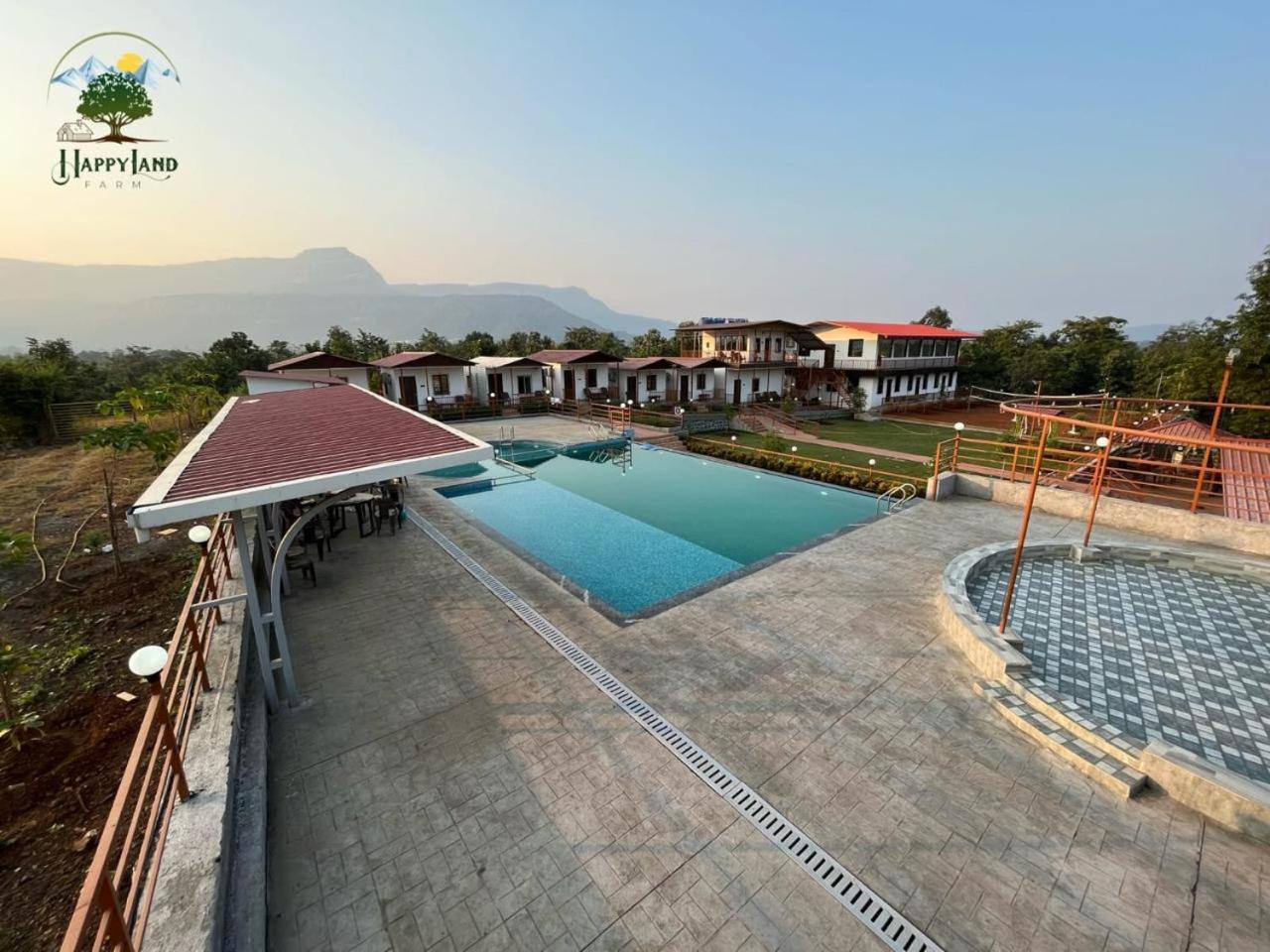 Happy Land Farm Hotel คาร์จัต ภายนอก รูปภาพ